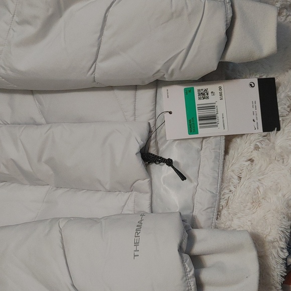 Nike Women's Light Gray Jacket - Picture 5 of 7